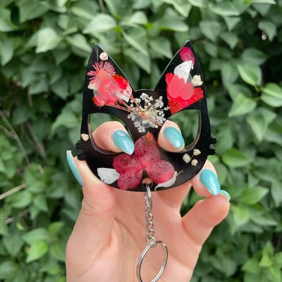 Handmade Resin Safety Keychain! - Picture 1 of 2